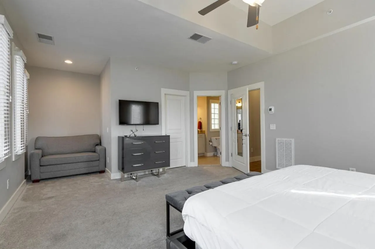 Music Row Nashville King Beds Keyless Entry Holiday home