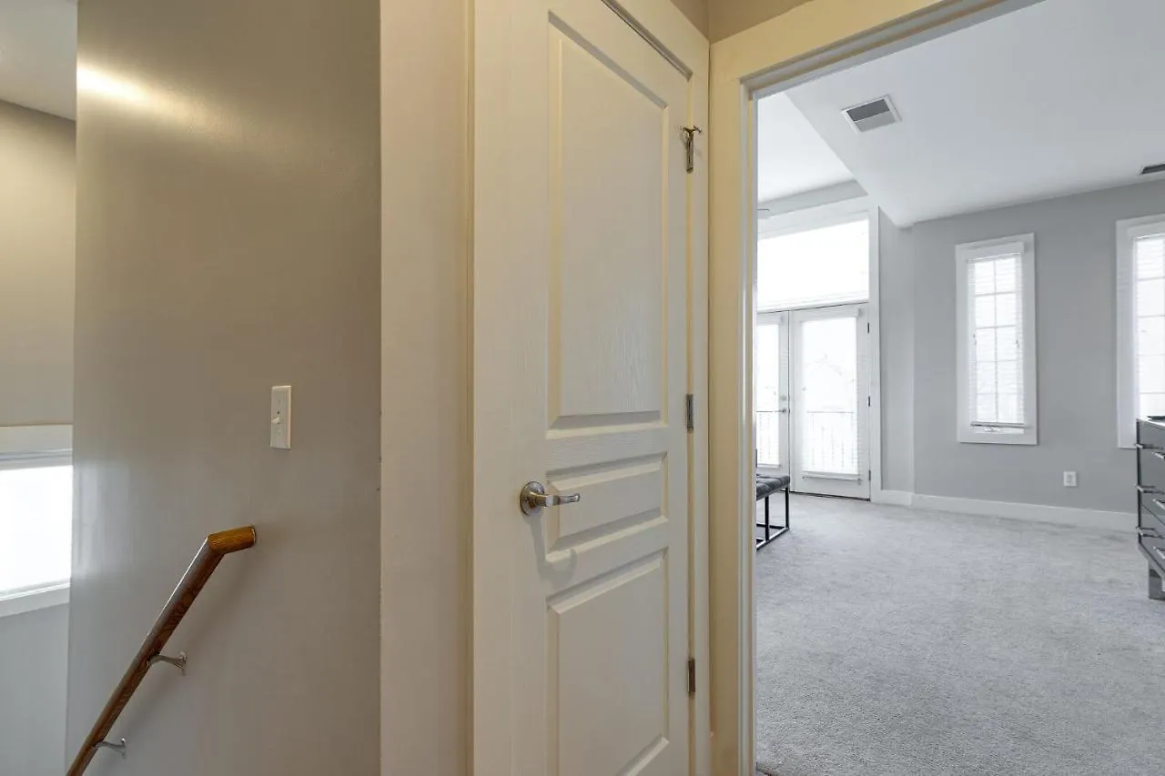 Music Row Nashville King Beds Keyless Entry United States